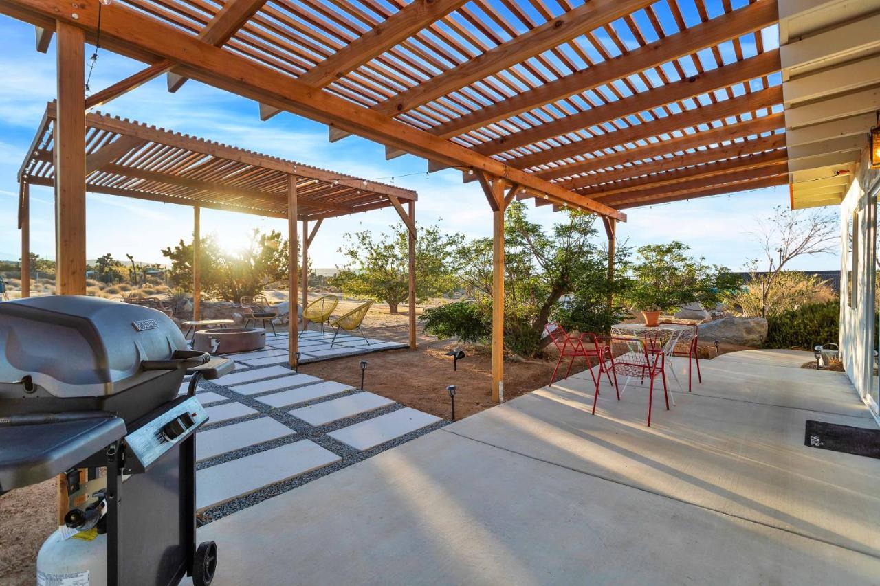 Dez-Art Retreat Villa Yucca Valley Exterior photo